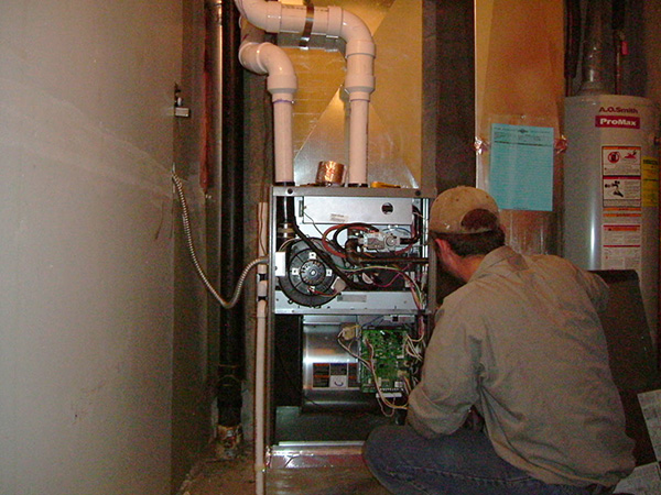 Lennox furnace with installer